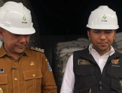 Wagub Jatim Emil Dardak Tinjau Produksi Gula di Probolinggo