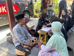 Dokkes Polda Jatim Lakukan Pengumpulan DNA Keluarga Korban Reruntuhan Bangunan Ponpes Al Khoziny