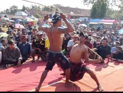 Tradisi Ojung Meriahkan Selamatan Desa Tumpeng, Warga Berharap Terhindar dari Bala Musibah
