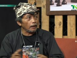 Adab Pesantren di Tengah Arus Zaman Modern