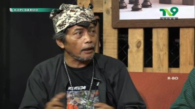 Adab Pesantren di Tengah Arus Zaman Modern