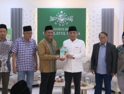 Launching Buku Navigasi Perubahan NU dan Pesantren, Gus Yahya: NU Harus Bisa Bertindak Strategis!