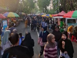 Kacau! Stand CFD Gresik Diduga Dijual Mahal untuk Terobos Antrian