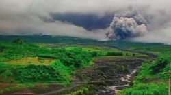 Status Gunung Semeru Naik Jadi Level IV (Awas), Warga Diminta Waspada dan Tidak Panik