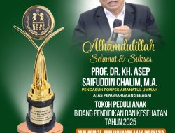 KH. Asep Saifuddin Chalim Terima Penghargaan dari KPAI sebagai Tokoh Peduli Anak Bidang Pendidikan dan Kesehatan
