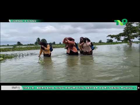 Ratusan Siswa Lamongan Terjang Banjir Demi Sekolah, Ada Yang Harus Naik Perahu