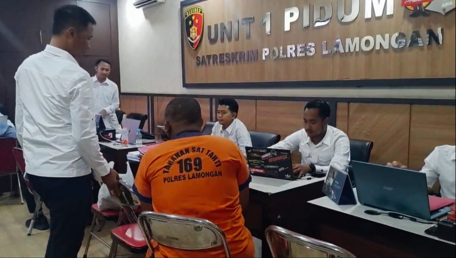 Pensiunan Guru di Lamongan Dijambret hingga Tersungkur, Pelaku Ditangkap!