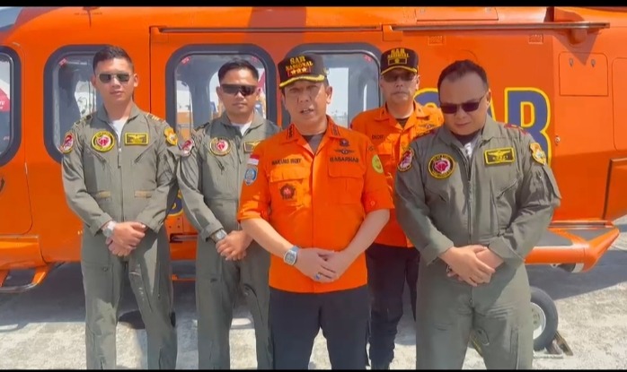 Basarnas Surabaya mengakhiri monitoring KMP Mutiara Sentosa II di perairan utara Madura setelah empat hari penyisiran. Tak ditemukan indikasi korban