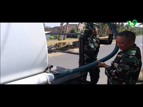 Bantu Warga Kekeringan, Satgas TMMD 129 Bojonegoro Dropping Ribuan Liter Air Bersih